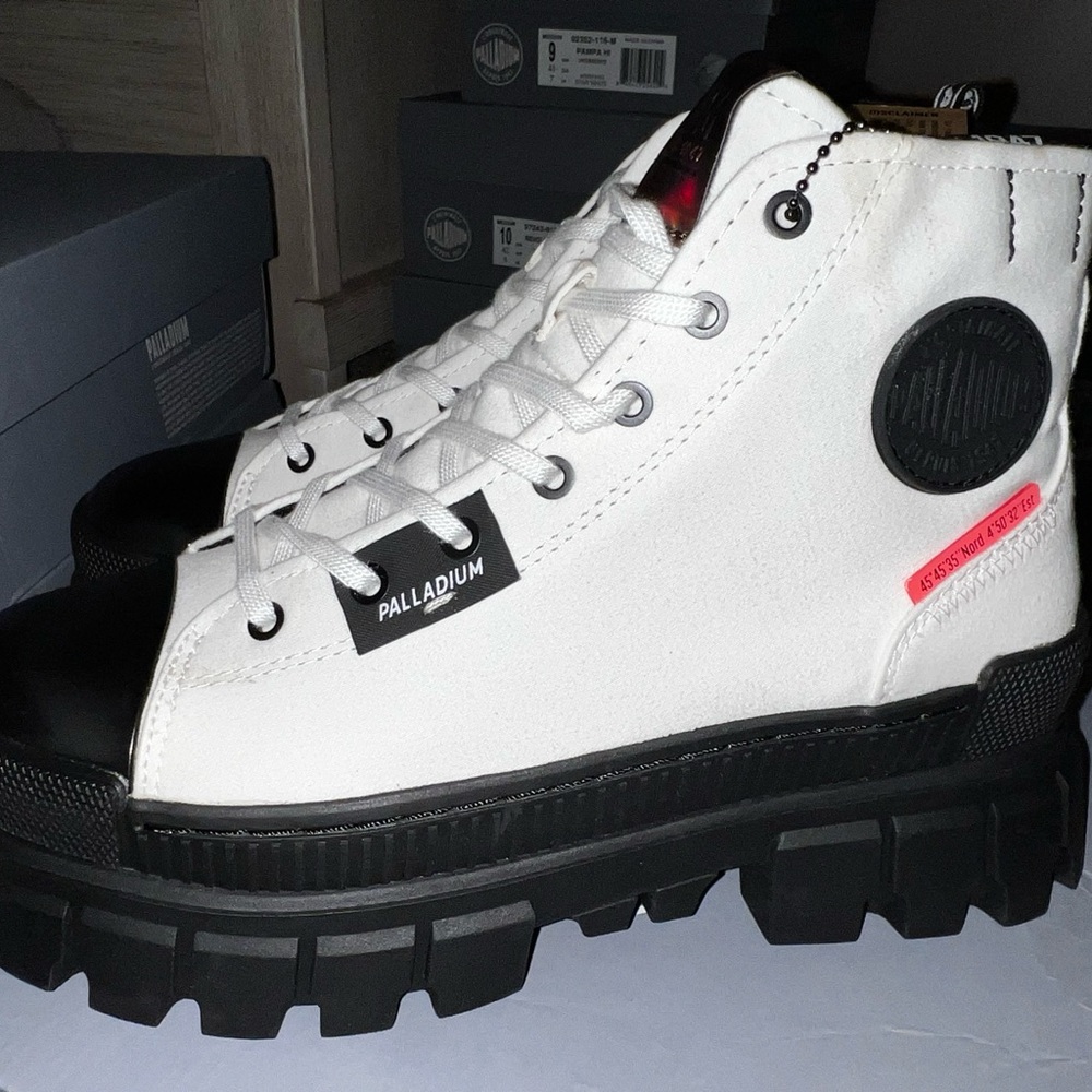 Palladium Revolt HI TX White and Black High-Top Sneakers Boots